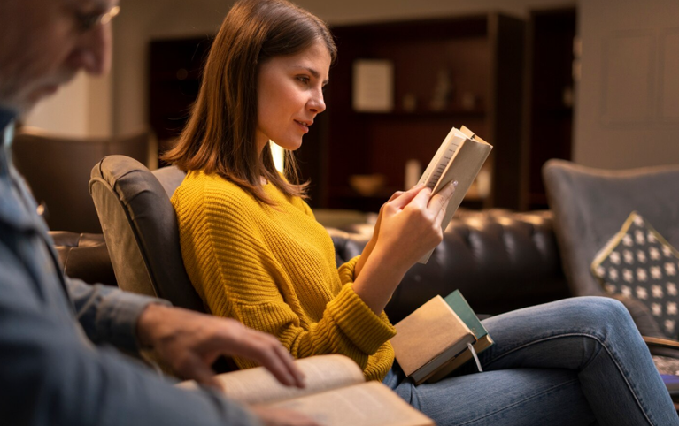 4 Proven Reasons Why Reading Is Good for You